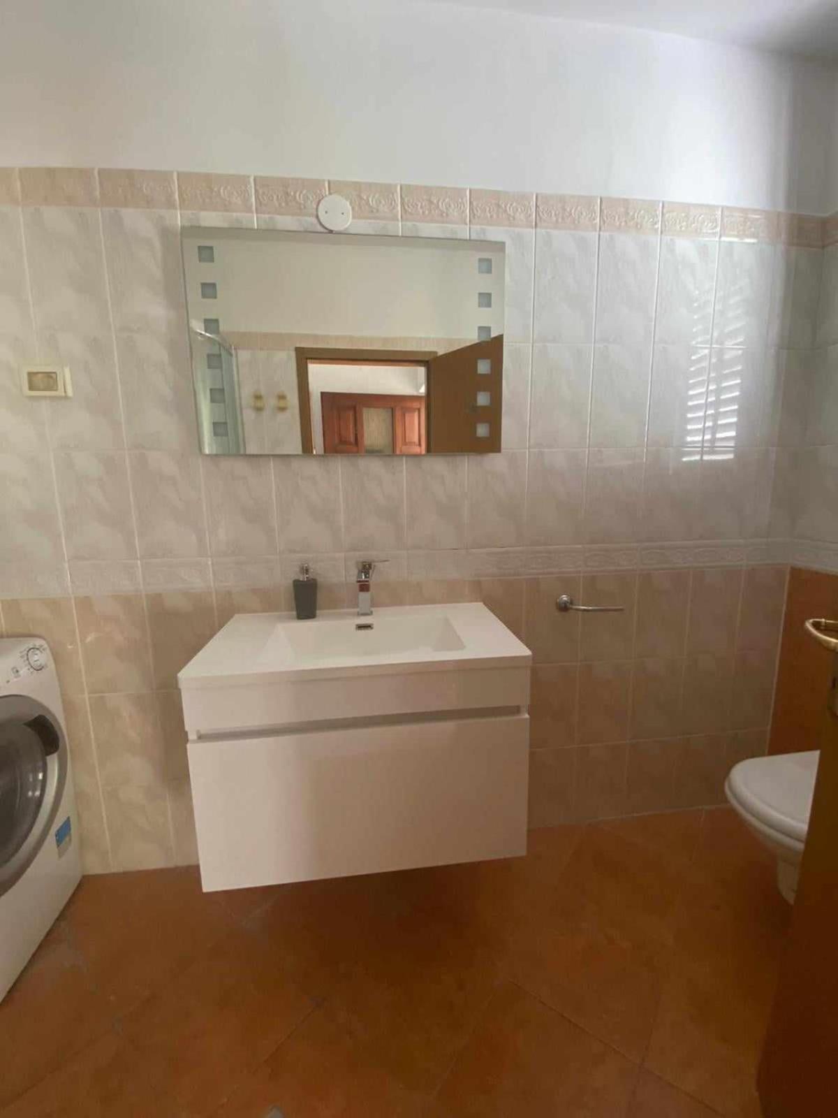 Apartma Lana21 Apartamento Koper Exterior foto